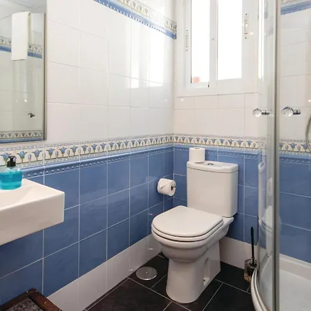 Lejlighed 2 Bedroom Lovely In *