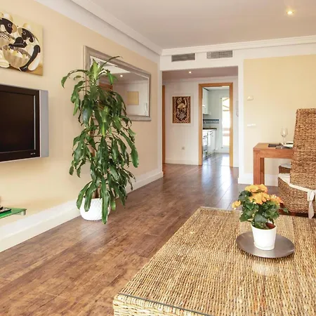 2 Bedroom Lovely In * Estepona