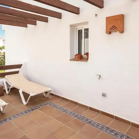 2 Bedroom Lovely In Apartamento *