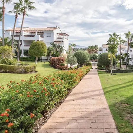2 Bedroom Lovely In Estepona
