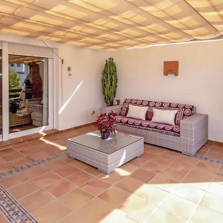 2 Bedroom Lovely In Estepona