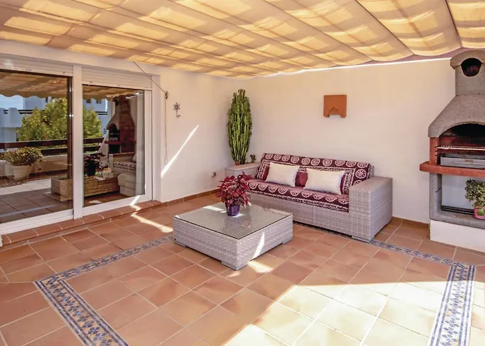 2 Bedroom Lovely In Estepona